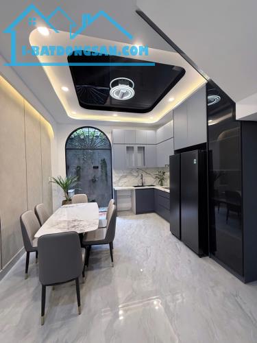 NHÀ ĐẸP NGAY NGUYỄN DUY TRINH - 52m2 - 5 TẦNG GẦN LÃ XUÂN OAI