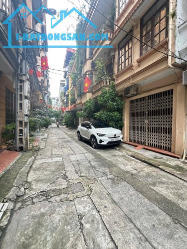 Phố Vọng, diện tích 37m, 4tầng. MT 3.7m. Giá 18 tỷ Hai Bà Trưng