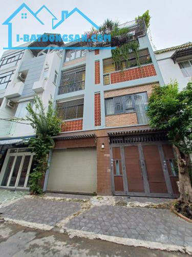 Bán biệt thự khu nội bộ Dương Bá Trạc P1 Q8, 8x12m 4 tầng full nội thất chỉ 18 tỷ