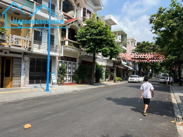 Bán 3 lô đất mặt phố Quang Trung, TP Hải Dương, 72.5m2 x 3 lô, mặt tiền 4.86m x 3 lô, chỉ