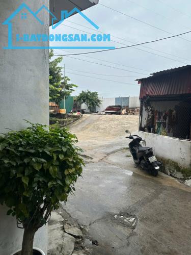 Chính chủ bán nhà 3 tầng 33m2 - 1,39 tỷ - Đường 5m, ô tô đỗ cửa - Lãm Hà, Kiến An, Hải