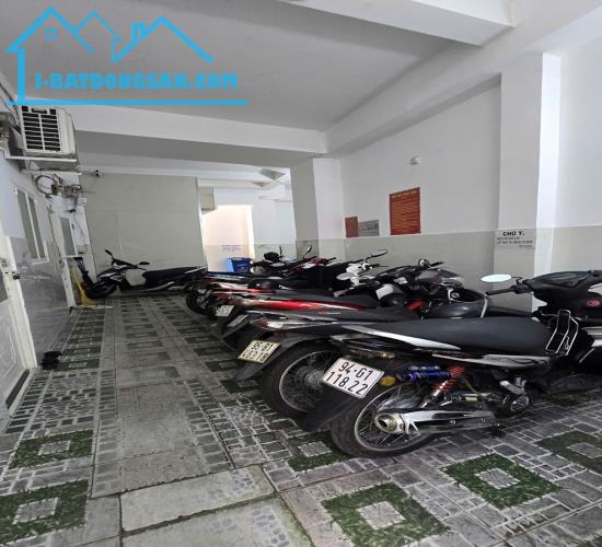 Bán CHDV ngộp bank HXH đường Tân Thành, P. Phú Thọ Hoà, TPHCM, 93m2, 4 tầng, ngang 7m