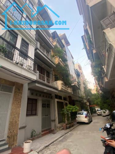 Phân Lô Nghĩa Đô Cầu Giấy - 34/40M2, 5 Tầng, MT 4.25M, Ô Tô Tránh, Kinh Doanh, 13.95 Tỷ