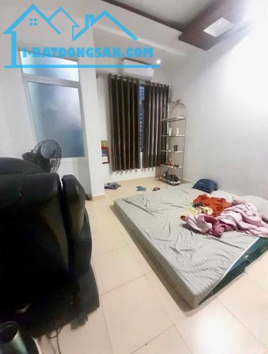 🔥🔥Bán nhà Lạch Tray- Nam Pháp 41m2*3,5 tầng - 2tỷ99, ngõ nông, ngay Đại học Hàng Hải