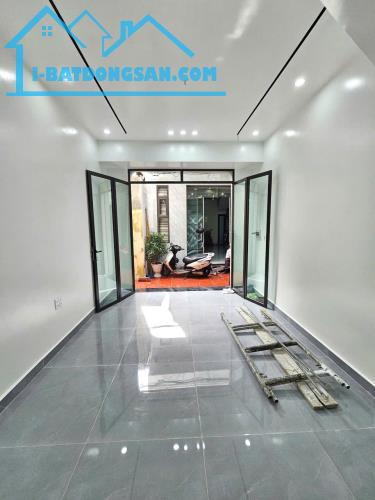 NHÀ ĐẸP TRẦN NGUYÊN HÃN – THÔNG 143 LỬA HỒNG – CHỈ 2,45 TỶ 32M2*3 Tầng