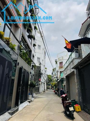 Bán nhà hẻm xe hơi sát MT Nguyễn Tư Giãn, 100M2, ngang 5m nở hậu đẹp, 8.6 tỷ TL