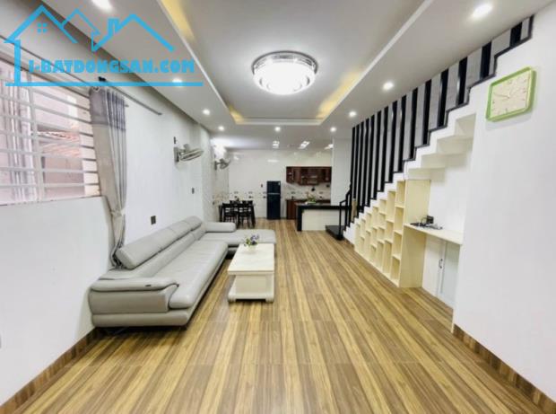 Продаётся недвижимость, 74 м², Sơn Trà