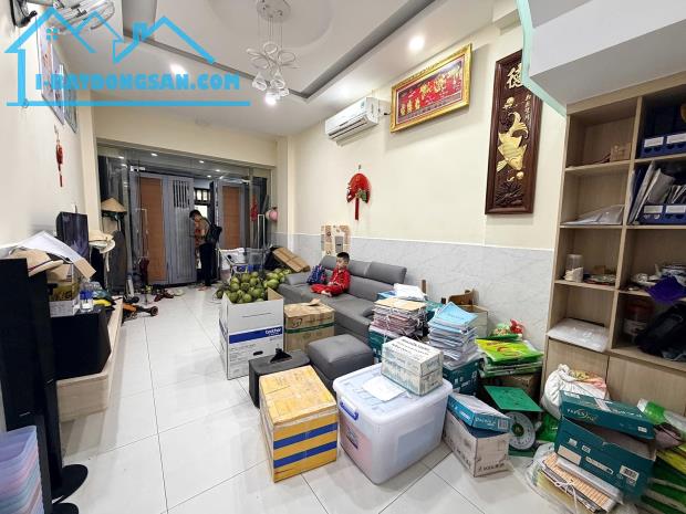 NHÀ 78M² TẠI BÌNH THẠNH – TÍNH RA KHOẢNG 70,5 TRIỆU/M² ĐẤT