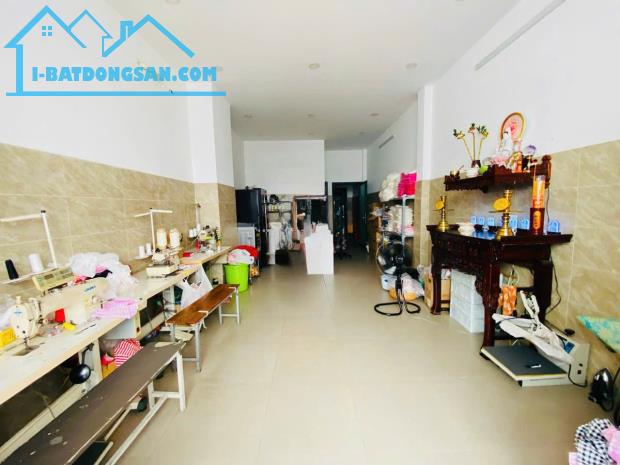 Bán nhà MTKD Đ.số 16m gần Nguyễn Oanh 90m2 ngang 4.3m 4 lầu 10PN TN 35tr nhỉnh 12 tỷ.