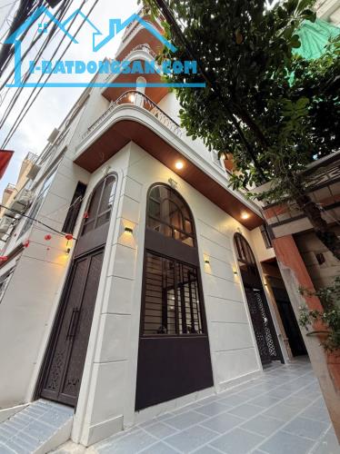 Bán nhà Ái Mộ,Bồ Đề 8 tầng,73m,mt7m dòng tiền nhỉnh 20 tỷ