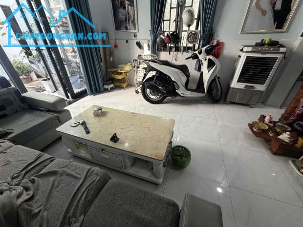 BÁN NHÀ ĐƯỜNG SỐ 11 TRƯỜNG THỌ 76M2 2 TẦNG CHỈ 4,2 TỶ - GẦN ĐƯỜNG SỐ 2