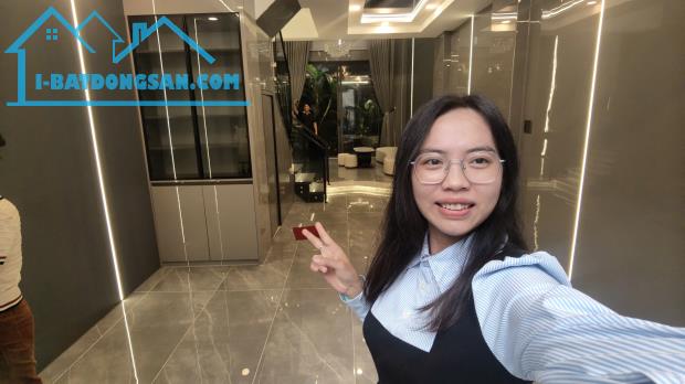 Nhà 5 tầng đầy đủ công năng ngay Aeon Tân Phú, 52m2 hẻm xe hơi chỉ nhỉnh nhẹ 6Đ