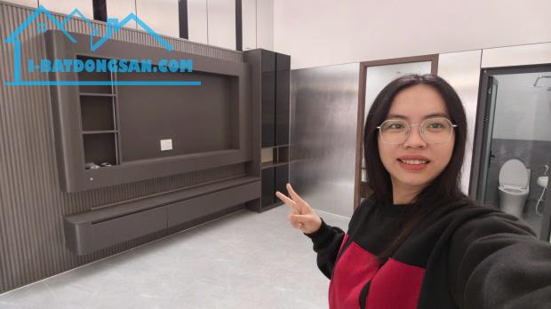 Nhà full nội thất 65m2 ngay Aeon Tân Phú, hẻm ô tô 6m chỉ 7Đ nhỏ