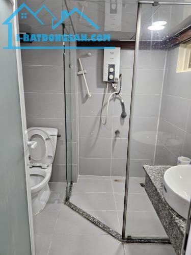 CĂN HỘ MẶT PHỐ NGUYỄN TRÃI Q5(ĐH Y DƯỢC TP HCM) LẦU 1 THANG BỘ VIEW THOÁNG MÁT SHR