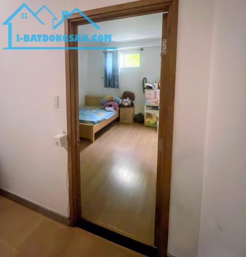 Nhà Tân Bình - Trường Chinh, 4 tầng ở ngay - KD, ngang hơn 5m - dài 13m - hơn 10 tỷ.