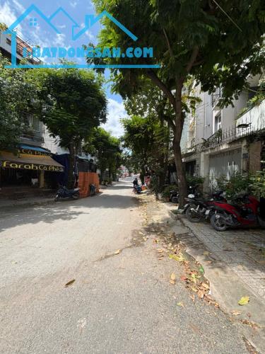 Bán đất tặng nhà hẻm 12m có vỉa hè Đặng Thùy Trâm 68m2(4x17) ngay ĐH Văn Lang 8 tỷ hơn