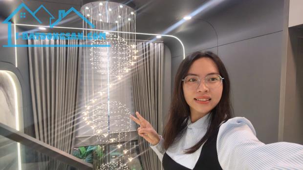 Nhà 5 tầng mới leng keng, ngay Aeon Tân Phú 55m2, ô tô ngủ trong nhà chỉ nhẹ 6 tỷ