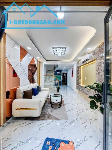 Bán nhà đẹp hẻm xe hơi Phan Tây Hồ ,Phú Nhuận ,4 Tầng,6PN,6WC,8.6 Tỷ