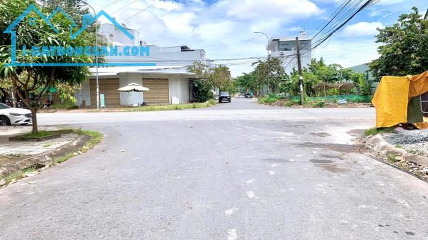 🌱 VỊ TRÍ NỀN SÁNG ĐẸP KẾ GÓC GẦN NGÃ TƯ ĐƯỜNG LỚN Bán Nền 100m² - Đường B11 - KDC Phú An