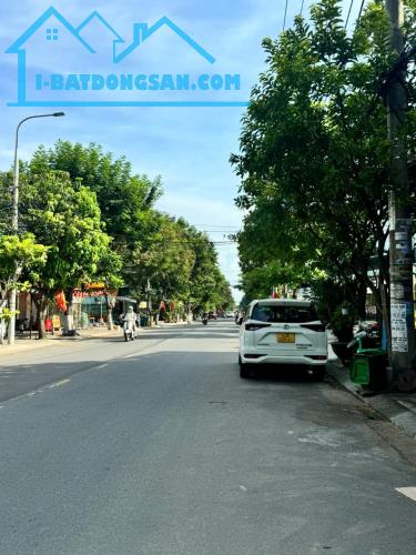 *Bán lô đất đường (7m5) Trương Quyền, cách biển chỉ 300m, dt 75m2, giá 11,5 Tỷ