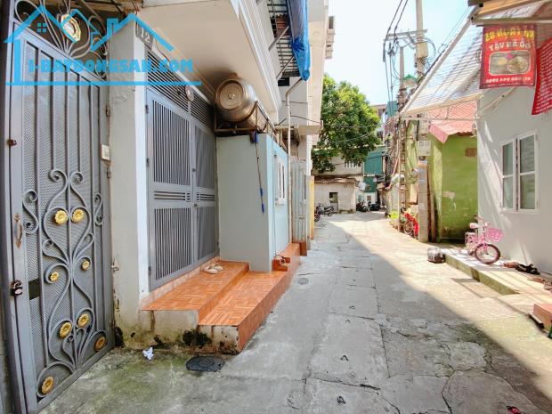 3.95 TỶ-16M2-4 TẦNG-20M Ô TÔ-MẠC THỊ BƯỞI-MINH KHAI-0985826871