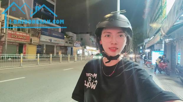 65m2 ngang lớn 5.5m, nhà 3 tầng ngay Tân Kỳ Tân Quý, hẻm 4m chỉ nhỉnh nhẹ 5Đ