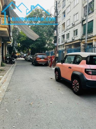 Bán đất Nguyễn Văn Cừ 55 m MT 4.5 m oto đi qua chỉ 7.x tỷ.