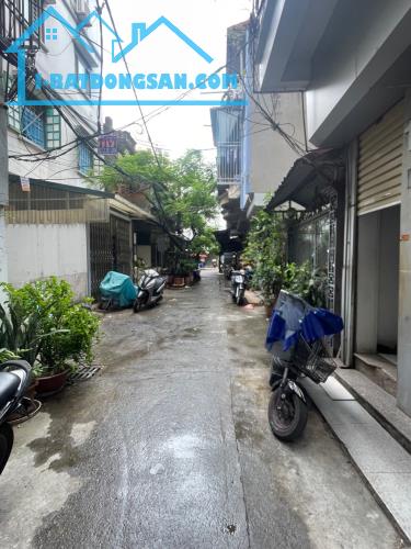 Ngọc Lâm Long Biên 6.9 tỷ 33m ô tô đỗ cửa,sổ đỏ