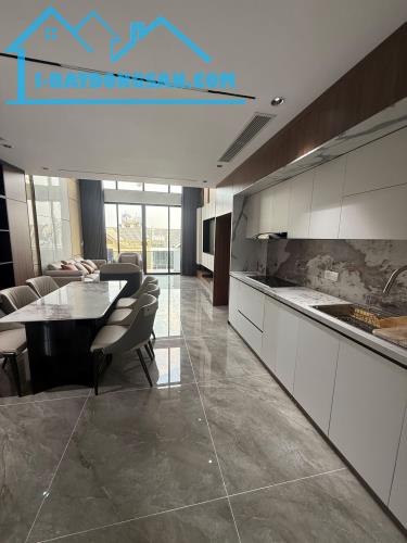 NGUYỄN THỊ ĐỊNH- DT 70M- 7 NGỦ THOÁNG SÁNG- 50M RA PHỐ- KHÔNG GIAN ĐẸP CHO GIA ĐÌNH.