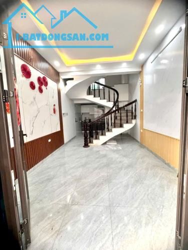 Trần Nguyên Hãn thông Vũ Chí Thắng, Chợ Đôn nhà 30M² × 3,5 TẦNG - 2TỶ090 – FULL TIỆN ÍCH