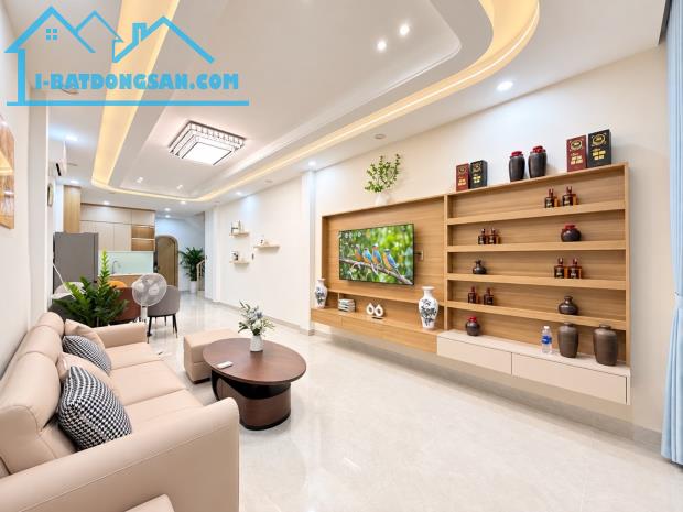 Nhà Đẹp Full Nội Thất, Gần CV Gia Định Nguyễn Kiệm, 80m2 Bán Chỉ 10,9tỷ