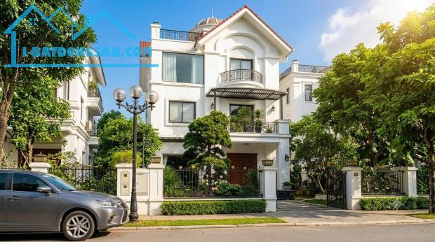 Chị Hồng bán Gấp biệt thự Geleximco Lê Trọng Tấn gần siêu thị AEON Mall 210m2 chỉ 2x tỷ.