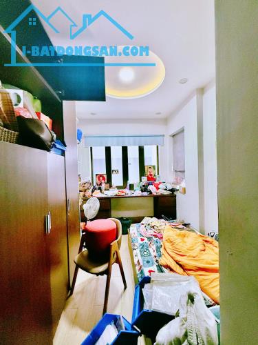 ♣ Sau MT Hàm Nghi, gần Nguyễn Văn Linh, 3.5 tầng cứng, 4PN khép kín, thu 18tr/th, nhỉnh 4
