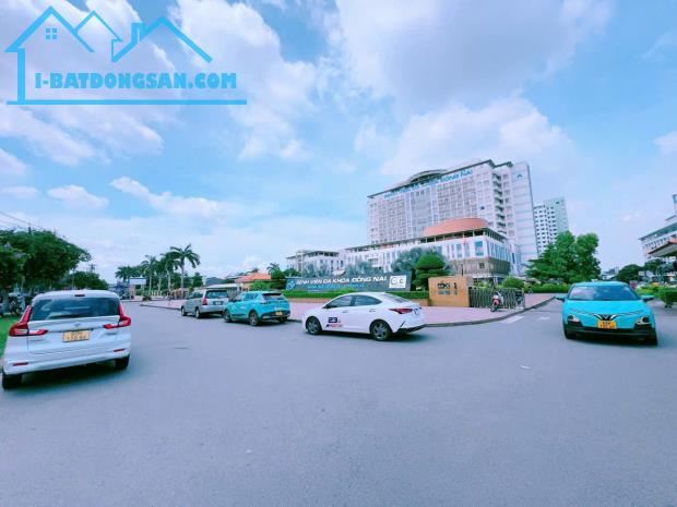 Bán khách sạn 3 lầu có dòng tiền khu Gia Viên, Tân Hiệp, Biên Hòa, 360m2, giá 14 tỷ 400.