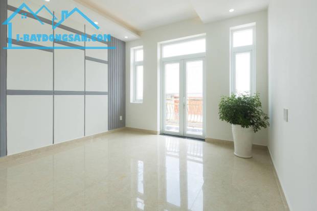 *Bán nhà mặt tiền đường Nại Hiên Đông 11, Nại Hiên Đông, Sơn Trà, dt 118m2, giá chỉ 7,7 Tỷ