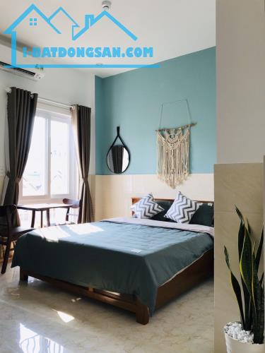 *Bán nhà đường (10m5) Trịnh Công Sơn, Sát Xô Viết Nghệ Tĩnh, dt 100m2, Giá 10,5 Tỷ