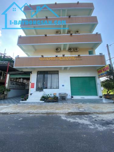 Bán gấp khách sạn 1 trệt 3 lầu 18 phòng
