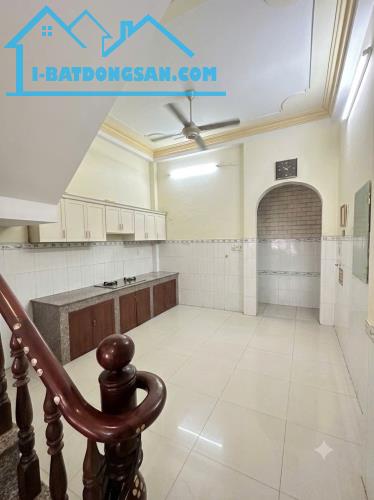 BÁN NHÀ 60M2, 1 TRỆT 1 LẦU, 3PN, HẺM RỘNG 5M, Đ.TÂN CHÁNH HIỆP 24, P.TÂN CHÁNH HIỆP, Q12