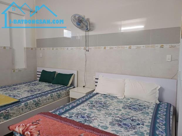 ♥ Nhà Nghỉ MT Nguyễn Tri Phương, 115m2, 3.5 tầng, 12 phòng kinh doanh, Thu hơn100tr/th