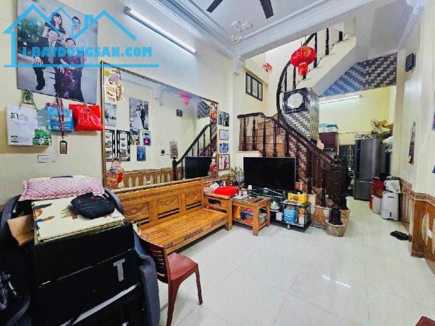 BÁN NHÀ XÃ ĐÀN 51M² – 4 TẦNG – NGÕ GẦN PHỐ CHỈ 30M – KHU VỰC TRUNG TÂM ĐỐNG ĐA – 11.5 TỶ