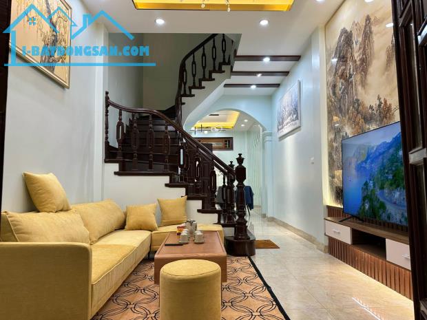 BÁN NHÀ GẦN ĐƯỜNG GIẢI PHÓNG – THANH XUÂN, PHÂN LÔ THOÁNG TRƯỚC SAU, RẤT GẦN ĐƯỜNG Ô TÔ.