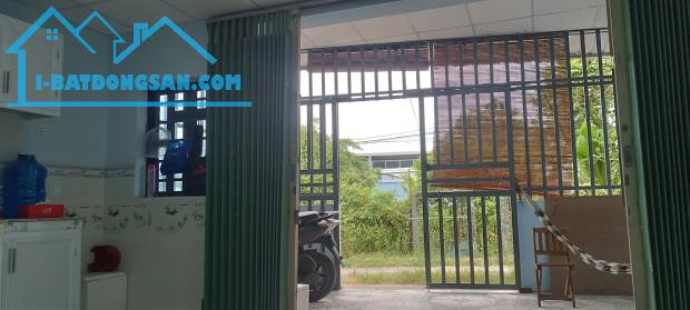 Nhà mặt đường 5m, đối diện KDC Phú Sinh, 495tr.