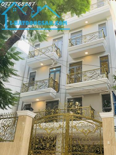 Tòa CHDV BẠCH ĐẰNG BÌNH THẠNH - 40 phòng HĐT 180tr/tháng chỉ 200tr/m2