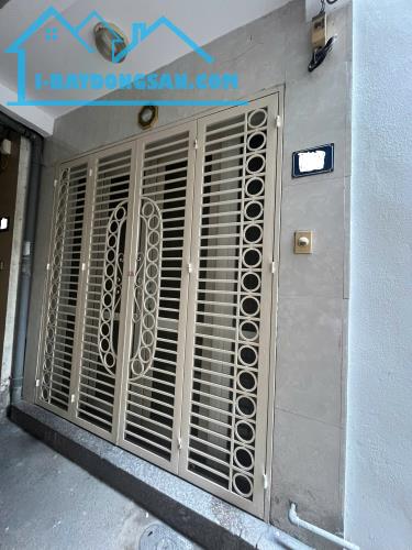 Bán nhà lõi Đống Đa - 2 mặt ngõ - Vài bước ra phố - Nhỉnh 5 tỷ