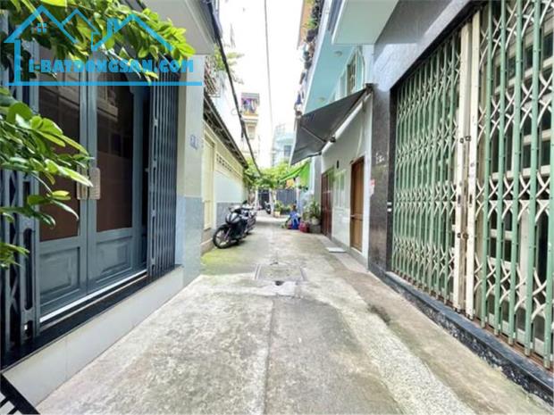 🔥 CĂN GÓC 3 MẶT THOÁNG – GIÁP QUẬN 1 – 42M² – 3 TẦNG.