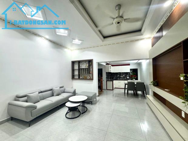 Hàng Kênh, nhà 3,5 tầng*41m2: 3tỷ45 - ngõ thông Lạch Tray, Đình Đông, thuận tiện đi lại.