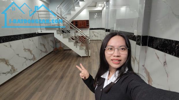 Nhà đẹp ngay Vườn Lài, hẻm 4m thông Lê Thúc Hoạch, 46m2 chỉ 5Đ hơn