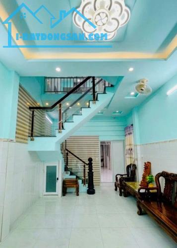 Nhà Tân Bình - Lạc Long Quân, 4 tầng ở ngay - CHDV …, ngang 4m - dài 14m - hơn 8 tỷ nhẹ.