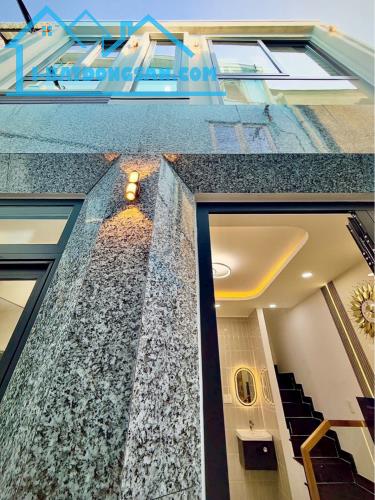 Bán gấp nhà mới đường Trần Khắc Chân, phường Tân Định, quận 1, giá 3 tỷ 950 triệu.