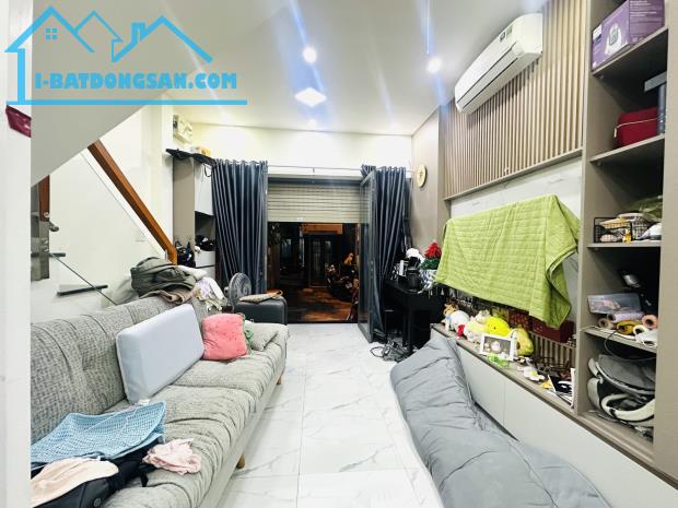 Bán gấp nhà mới Tân Thành VIP Tân Phú, hẻm xe tải, nở hậu sầm uất, đủ tiện ích, chỉ 4.X tỷ